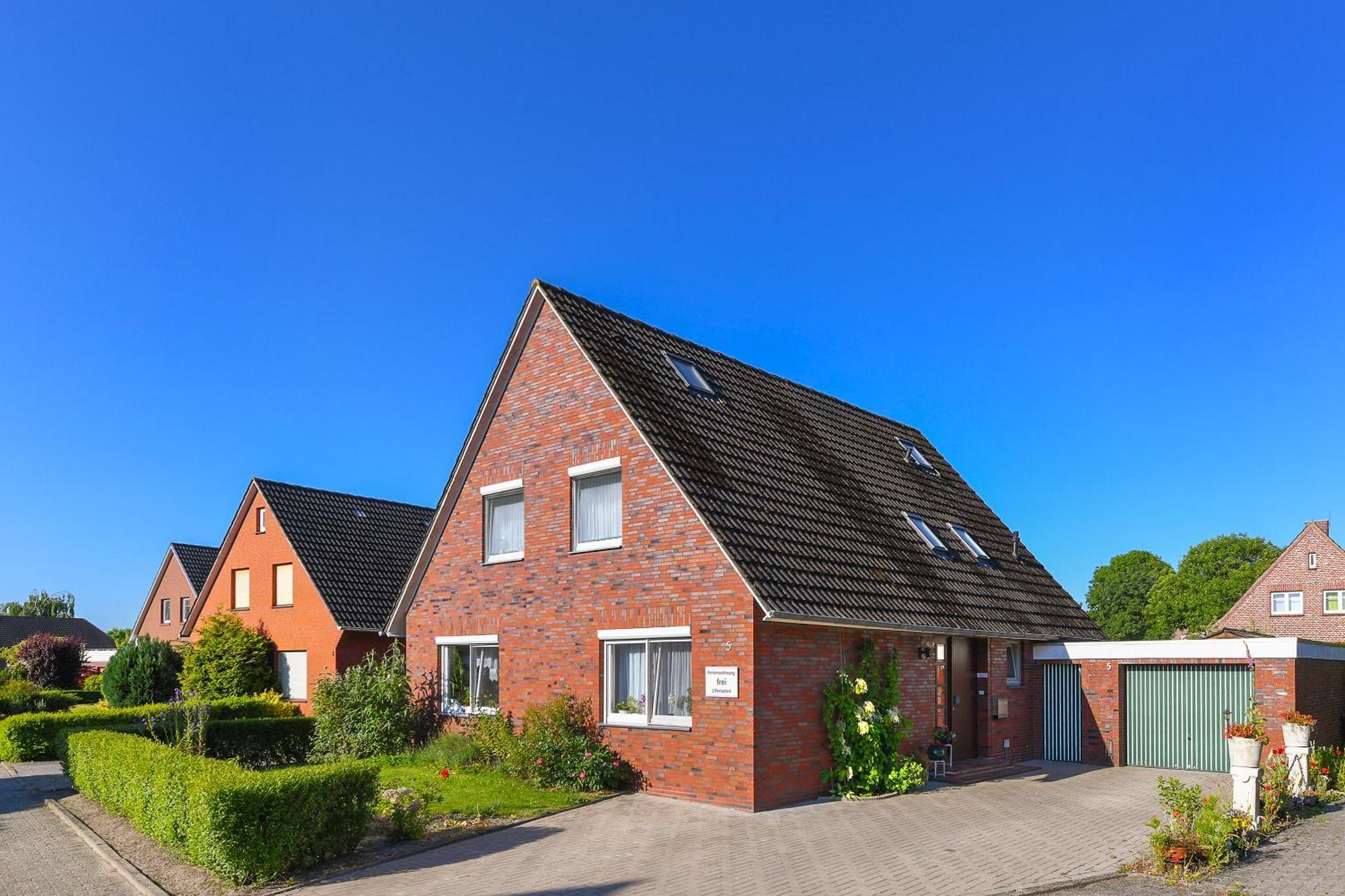 Ferienwohnung Im Haus Weinstock Esens Exterior foto